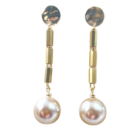 Almond Pearl drop earrings